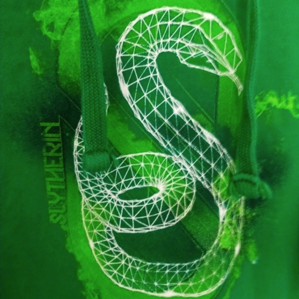 Harry Potter (green) Slytherin Sweatshirt (size LG) 100% Cotton